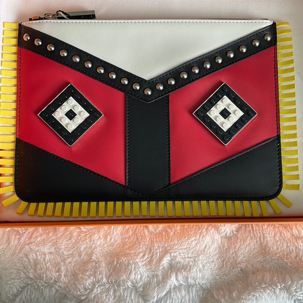 Les Petits Joueurs mask pouch